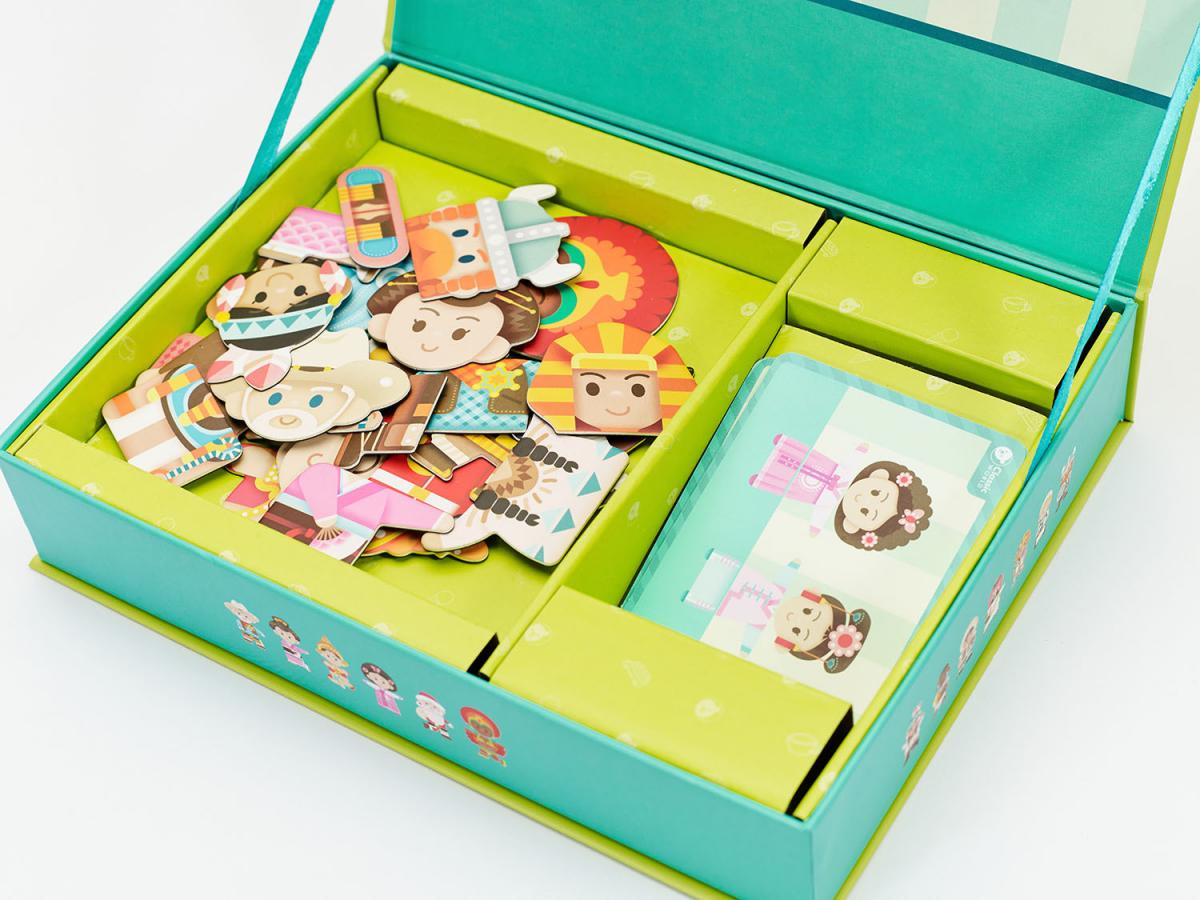 Classic World Magnetic Game Box: People of the world 磁性遊戲盒-世界風情