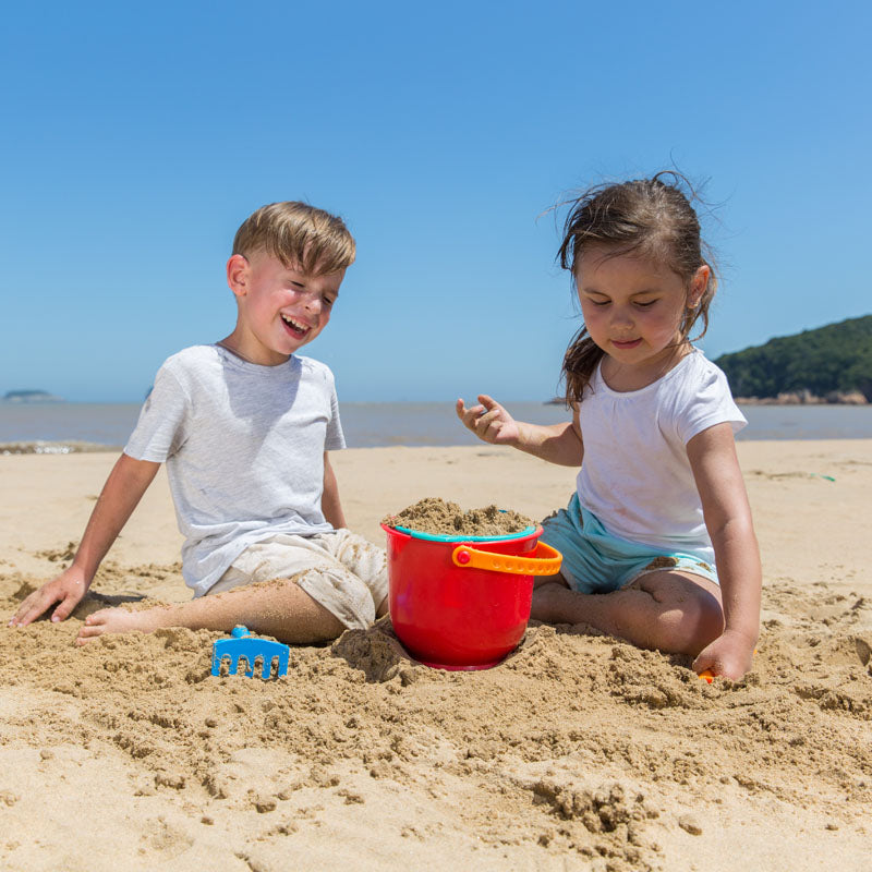 Hape Beach Basics