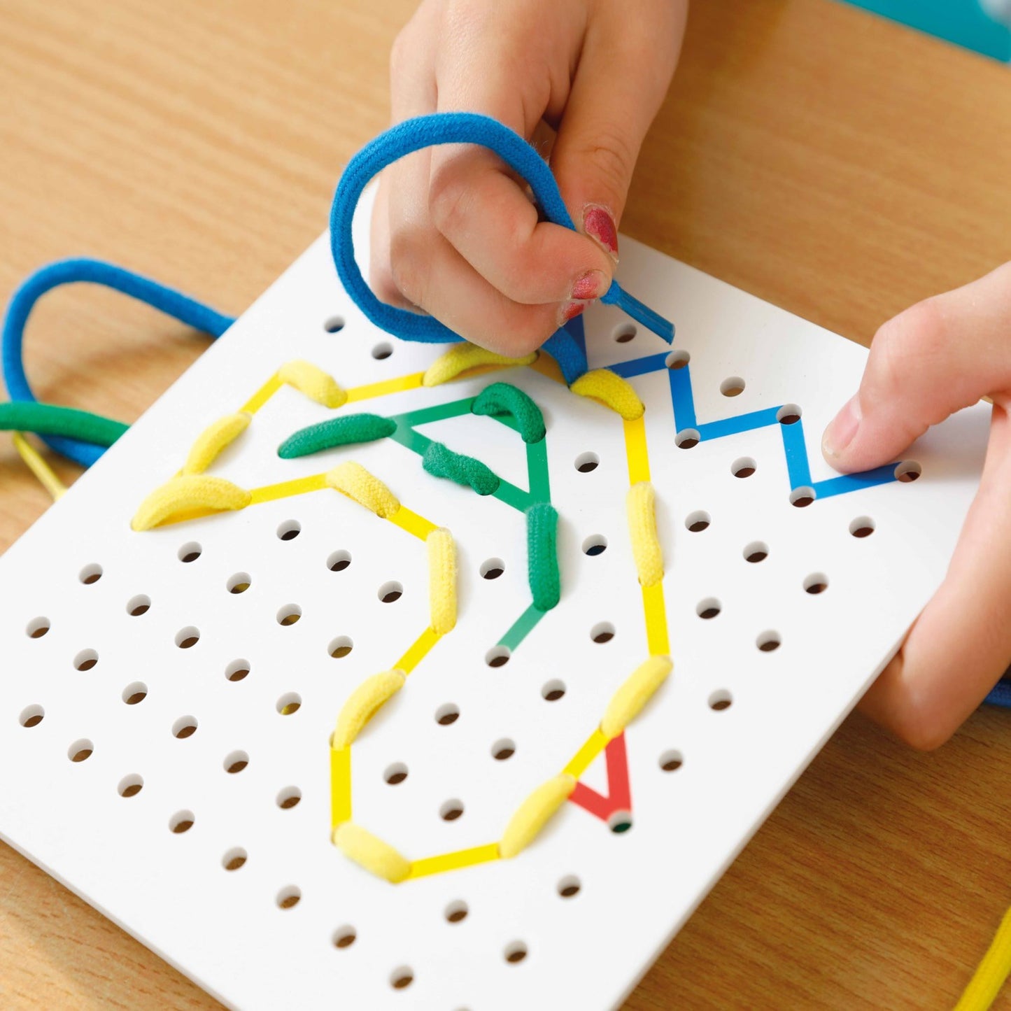 Educo Vetrovorm Lacing Game 穿繩遊戲盒