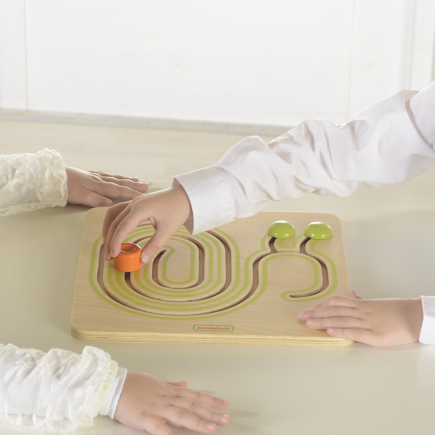 Masterkidz Snail-shaped Sliding Game 蝸牛滑軌遊戲台