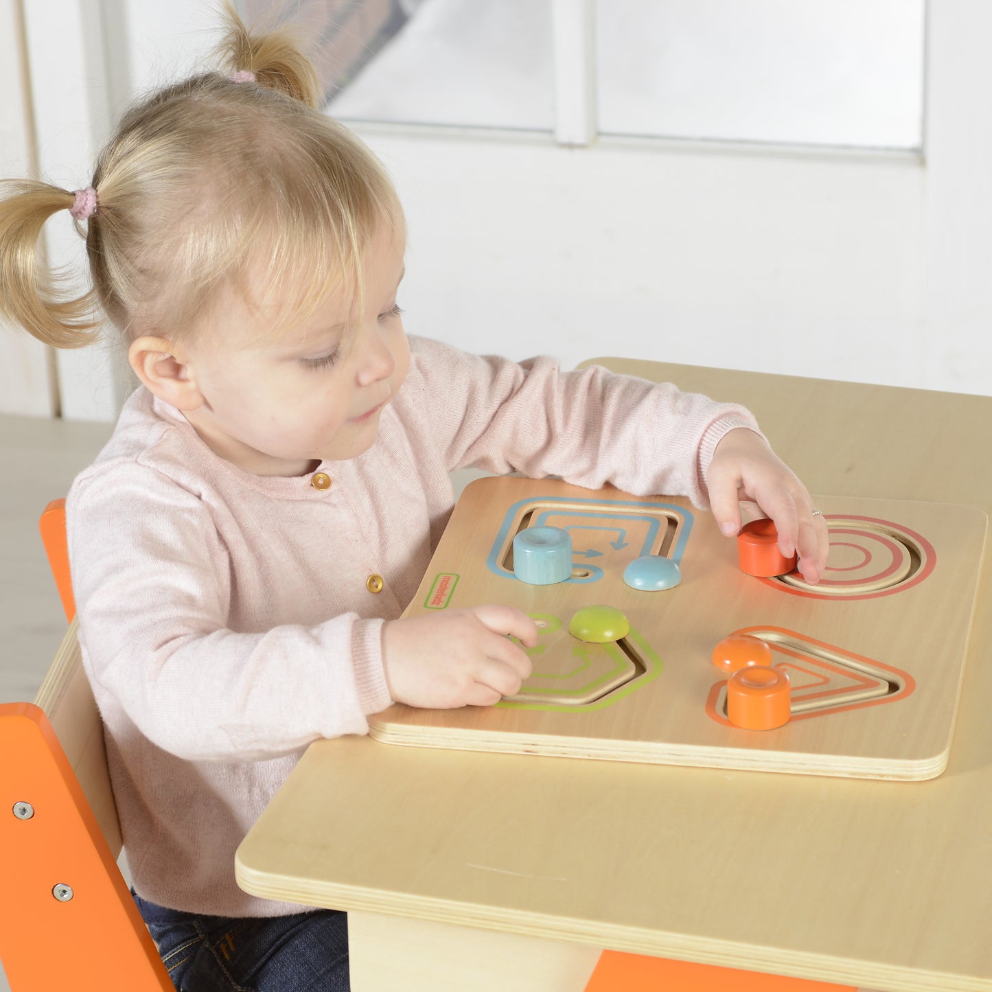 Masterkidz Geometric Sliding & Pre-writing Learning Board 幾何形狀滑軌遊戲寫字訓練板