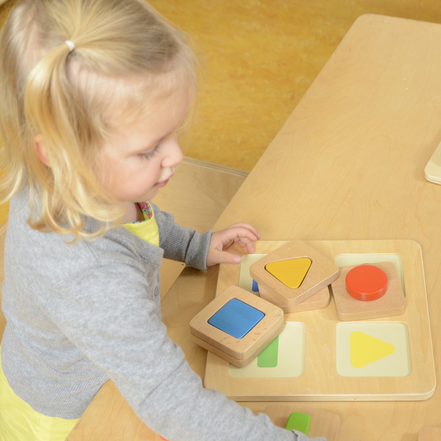 Masterkidz Sensorial Shape Matching Blocks Set 觸覺訓練板 - 立體形狀配對