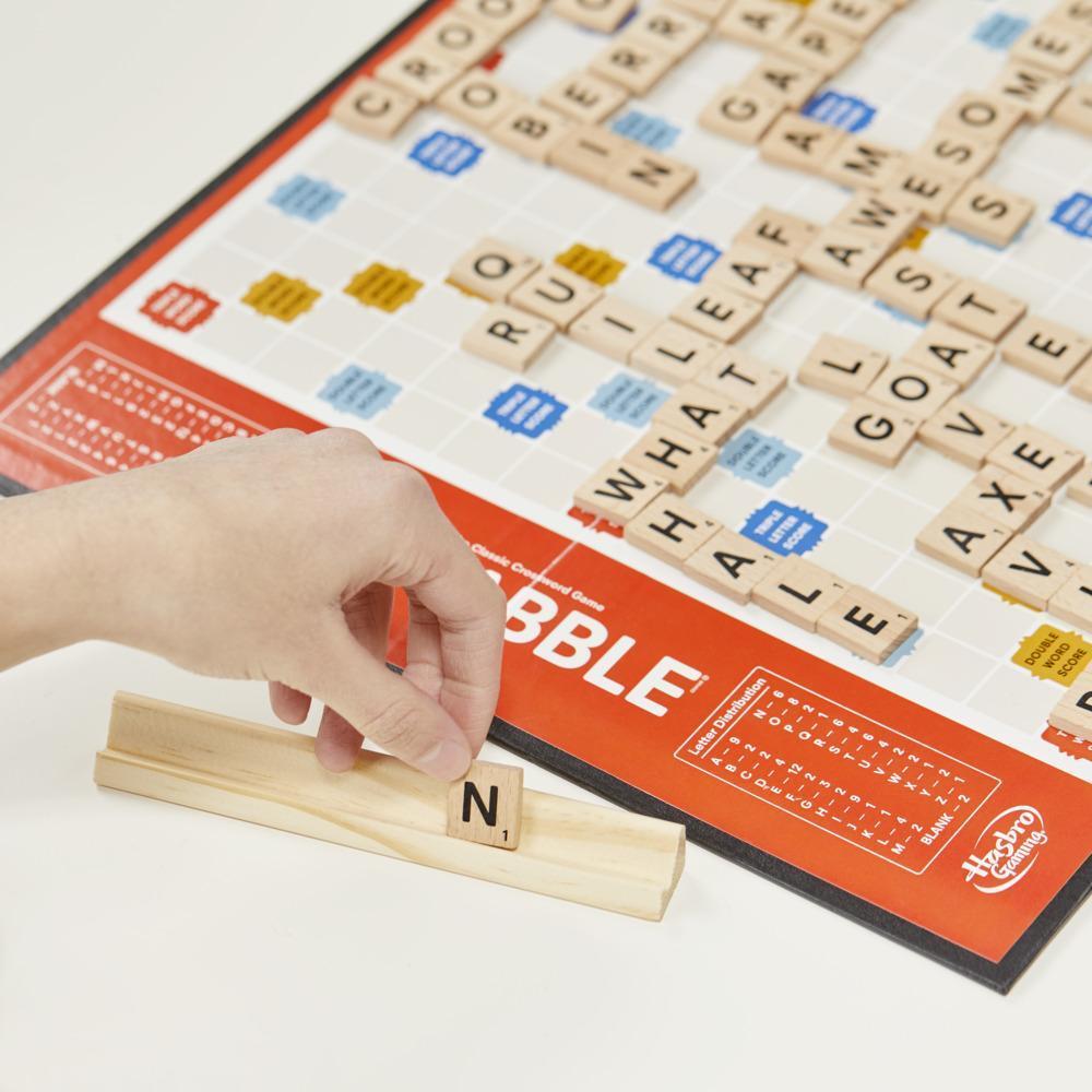 Hasbro Scrabble The Classic Crossword Game Scrabble 拼字遊戲經典填字遊戲