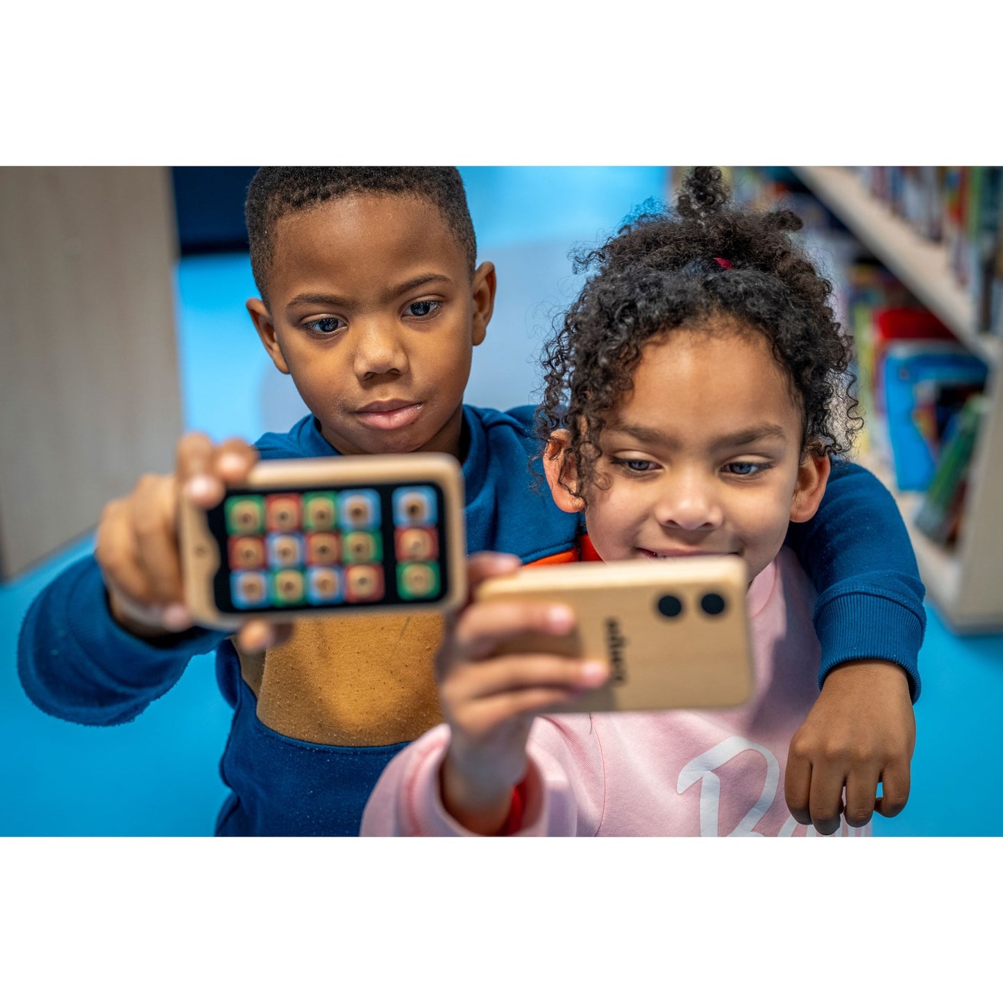 Educo Mobile Phone 行動電話