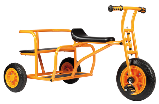 Pillion Taxi 三坐位的士腳踏三輪車