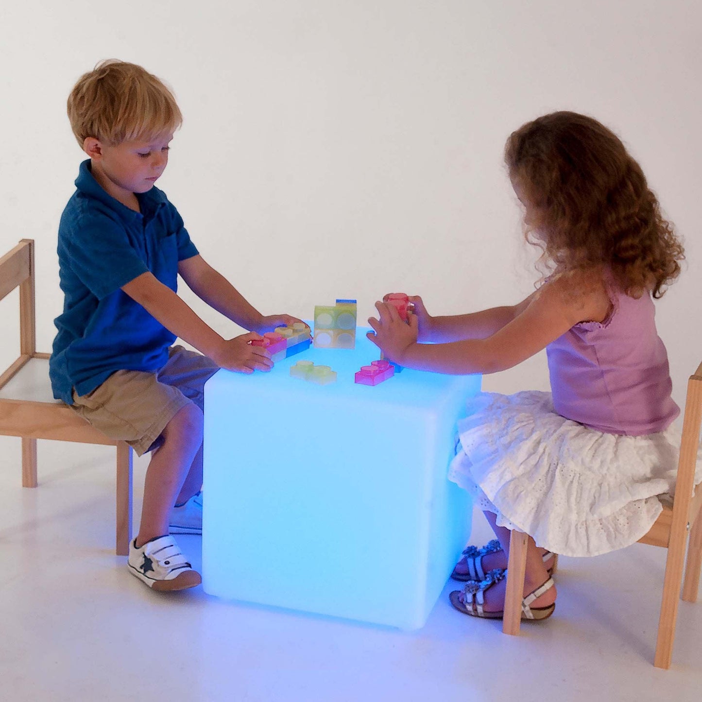 Kindermatic Colour Changing Sensory Activity Cube Waterproof 防水轉動轉色發光遊戲立方