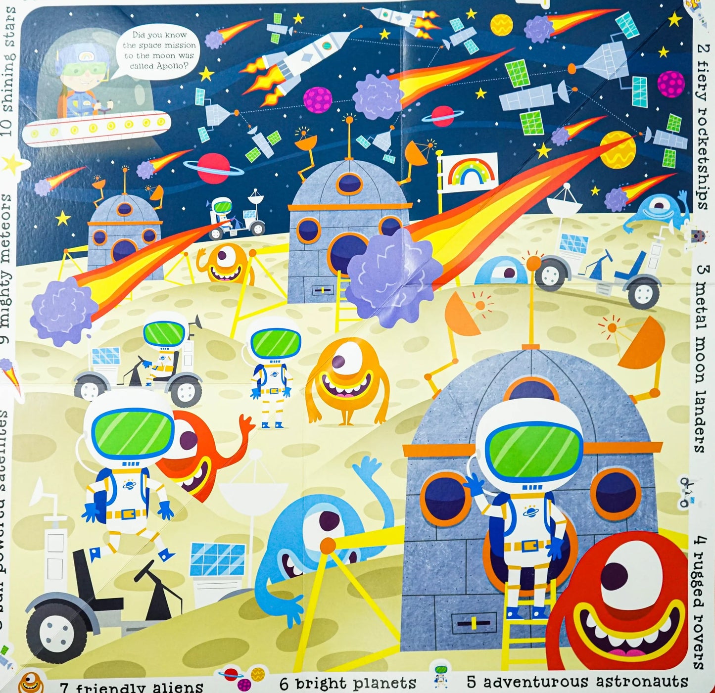 Find Time Traveller! Big Folding Book Hardcover 找找看時光旅行大發現-摺疊硬皮書