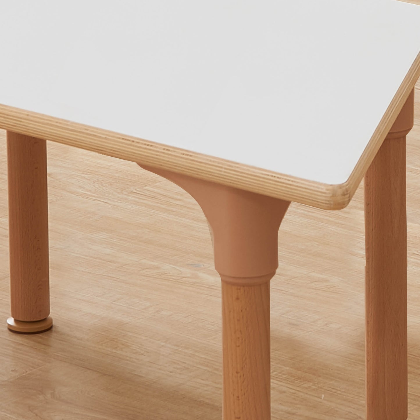 Masterkidz Alrik System Trapezoidal Table 阿曆克系列 梯形學習桌