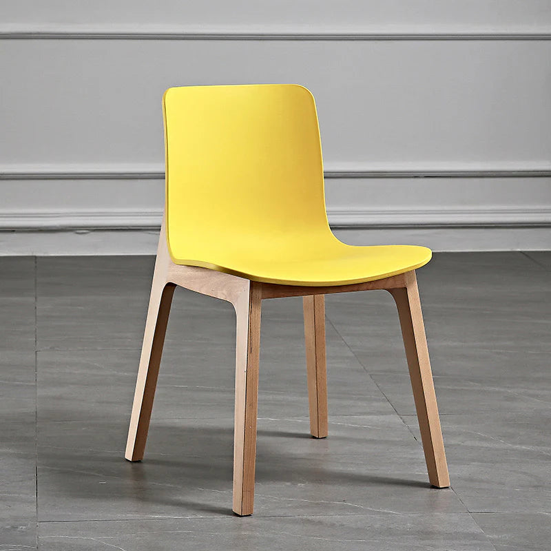 Torrian Chair 實木腿與優質塑料座椅