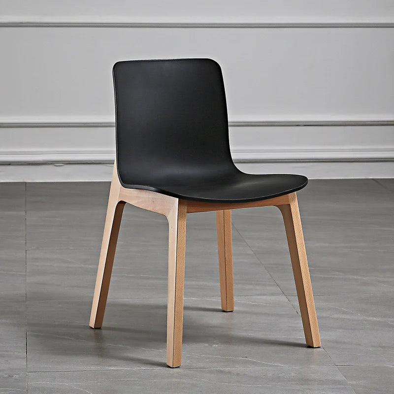 Torrian Chair 實木腿與優質塑料座椅