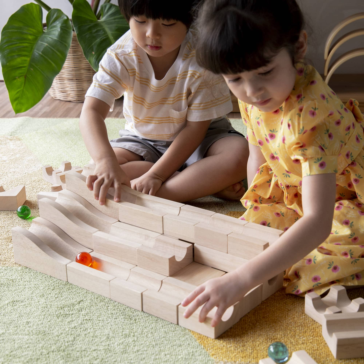 Guidecraft Unit Block Marble Run - 40 pc. set