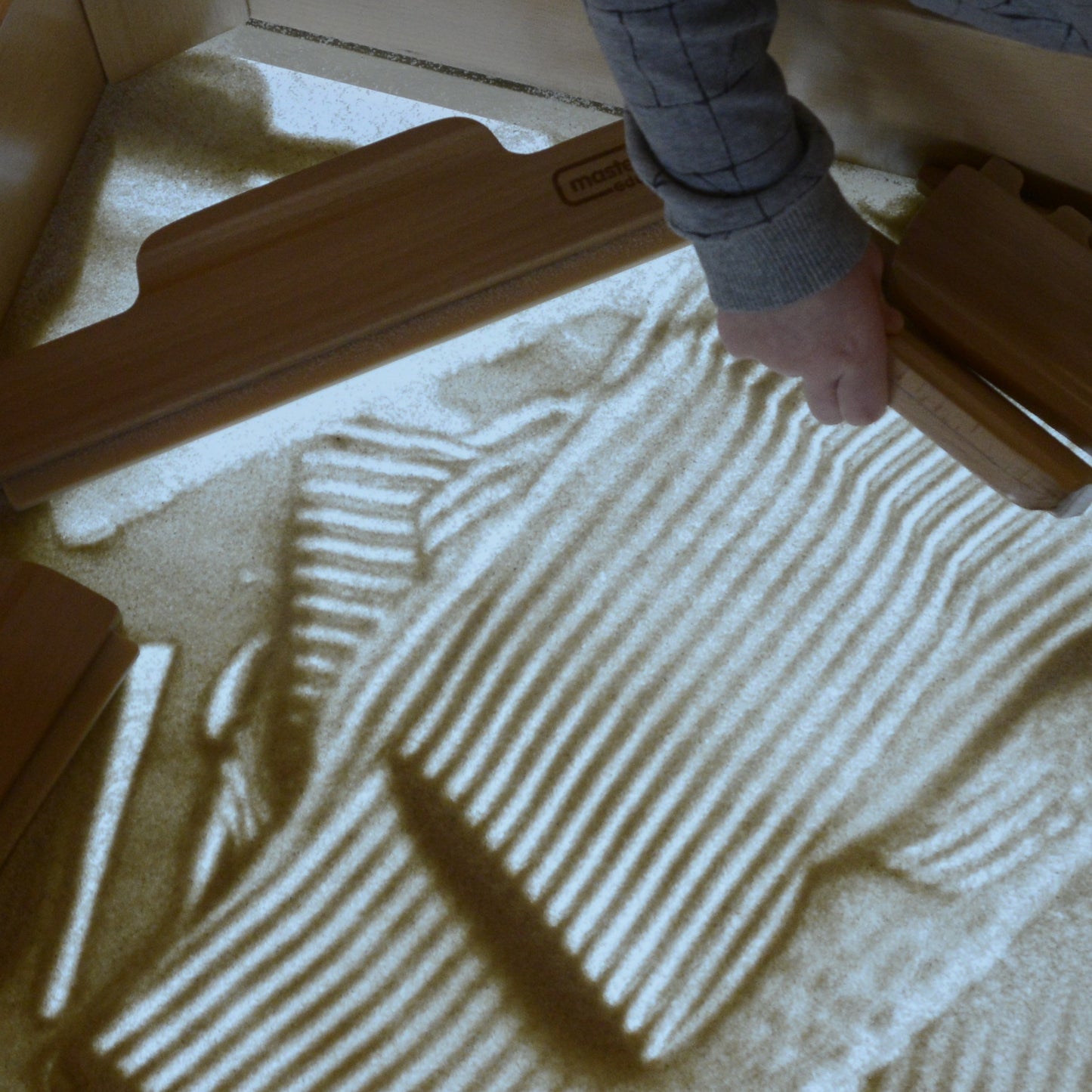 Masterkidz Light Panel & Sand and Water Tray Set 實木燈盤與沙水遊戲盤