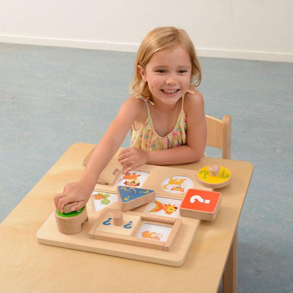 Masterkidz Curiosity Driven Fine Motor Skills Training Board 好奇看看小手肌鍛練板