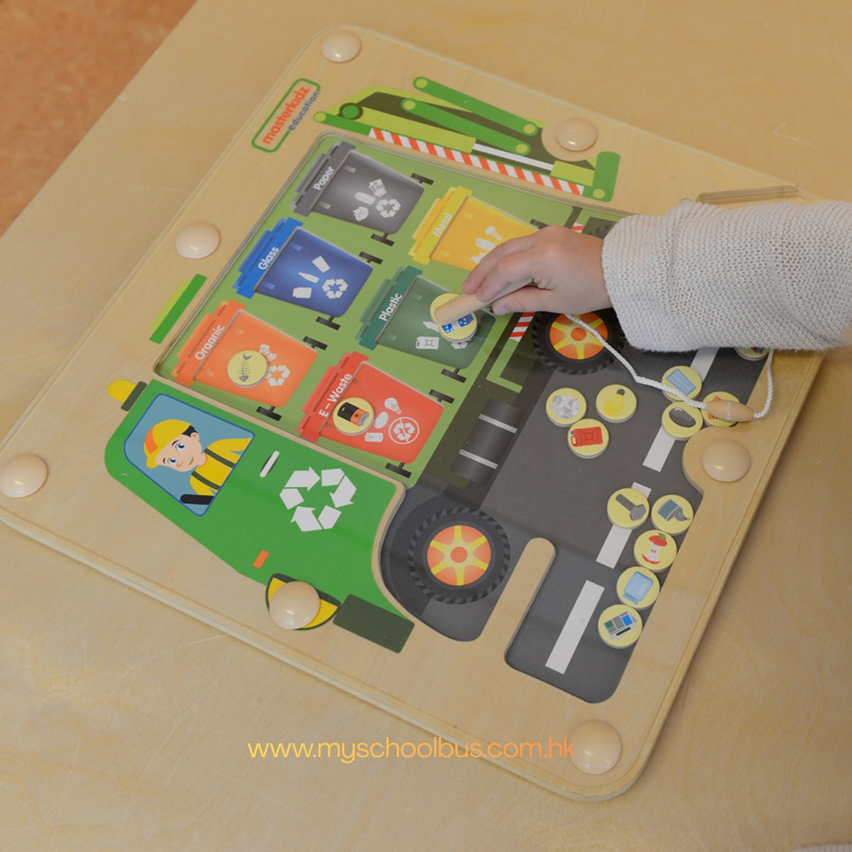 Masterkidz Material Sorting Recycling Truck 環保回收車磁性遊戲台