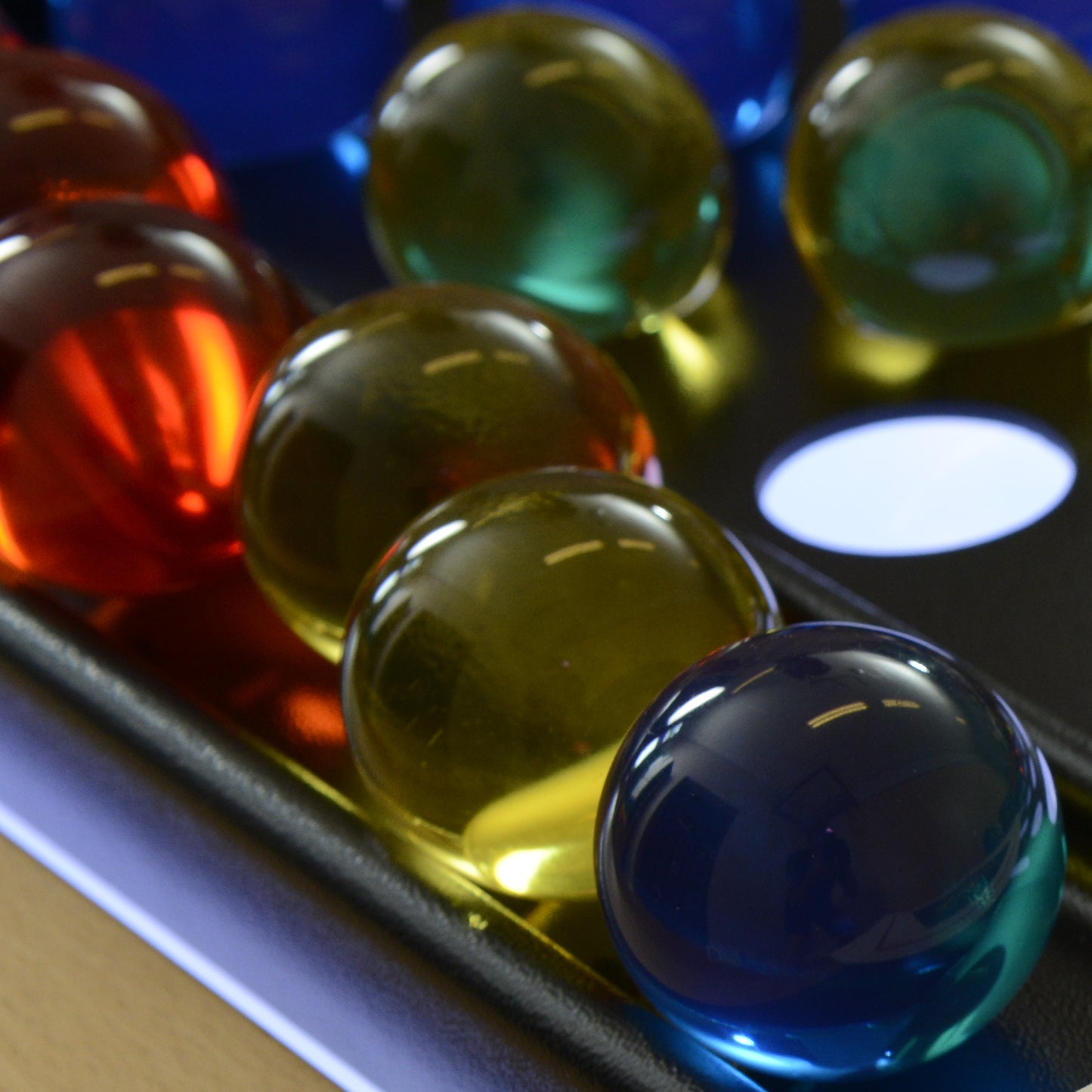 Masterkidz Translucent Acrylic Balls and Cylinders Sensory Play Set 高透明色彩 壓克力球和圓柱體 感官體驗套裝