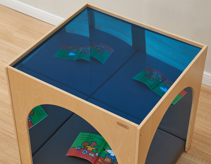 Masterkidz Translucent Top Quiet House 透光閱讀方屋