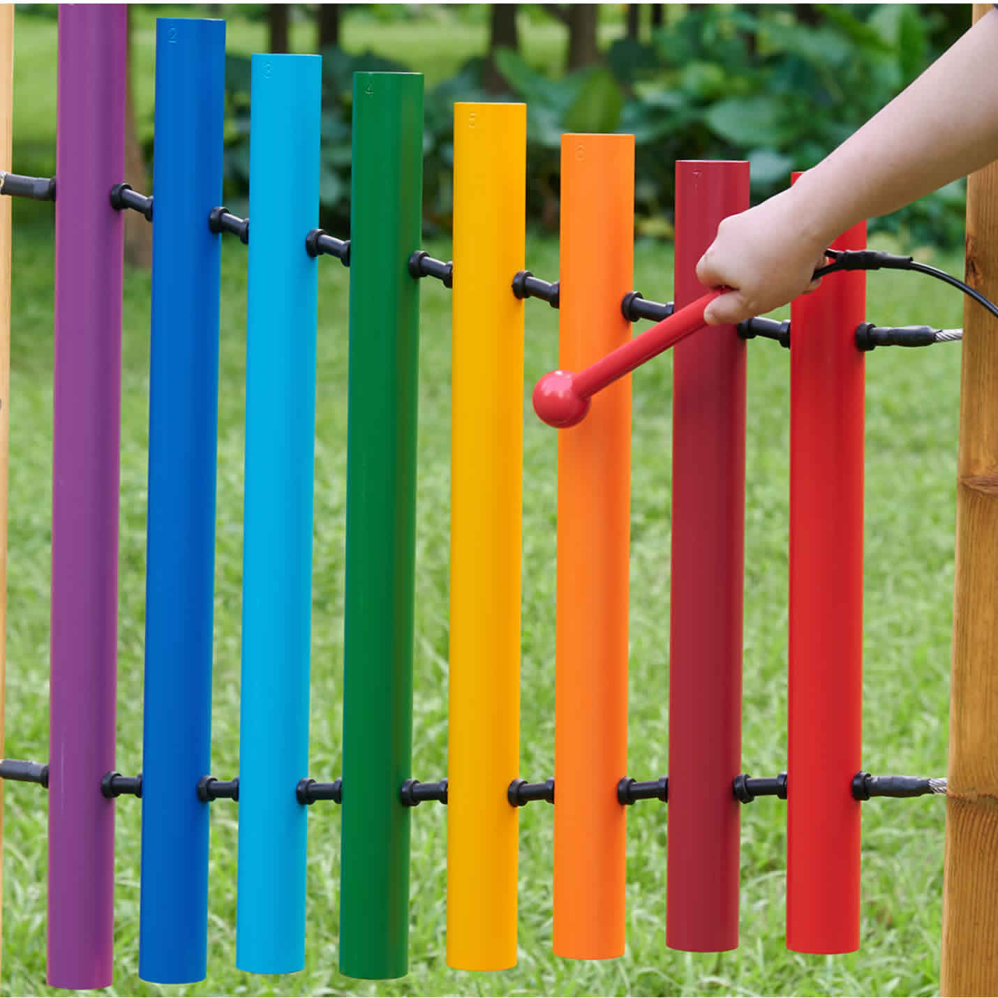 Movable Outdoor Rainbow Chimes 可移動戶外管琴劇院