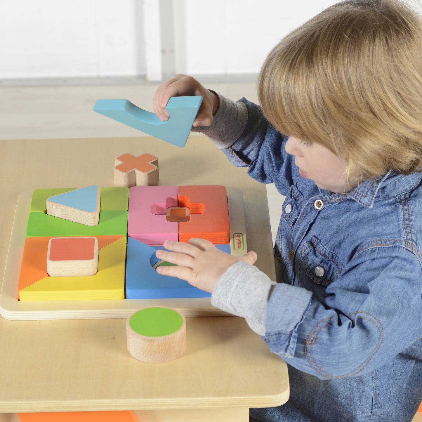 Masterkidz Geometric Puzzle Board 方形形狀配對遊戲