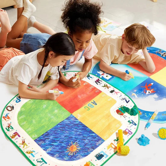 Magic Water Doodle Mat - The Very Hungry Caterpillar 魔法清水畫墊 - 非常饑餓的毛毛蟲