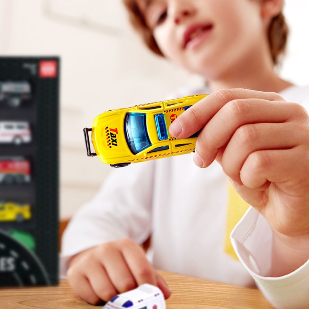 People Who Help Us Vehicles Set of 10架 城市中協助我們的交通工具