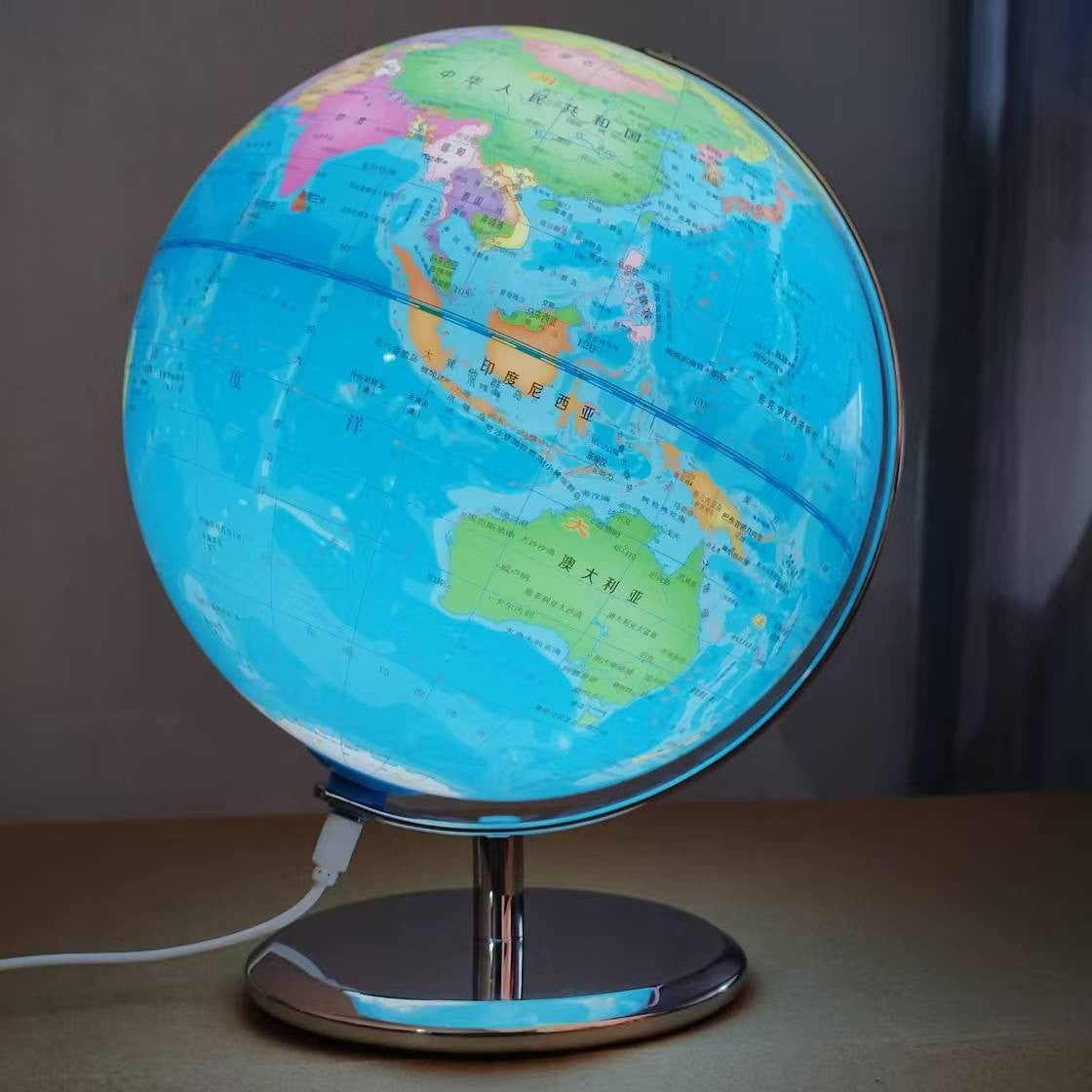 Kindermatic Illuminated World Globe with Stand 發光世界地球儀（配有底座）