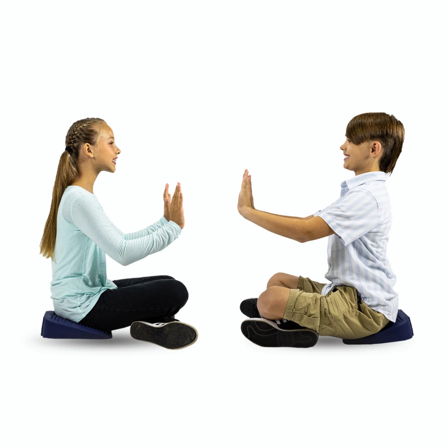 Bouncyband® Wiggle Seat Antimicrobial Wedge Sensory Cushion (for Pre-K to Middle School) 抗菌斜角感官動態坐墊 (適合學前至初中學生)