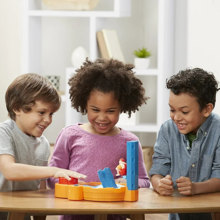 Hasbro Gaming Hot Tub High Dive Game 高台跳泡泡浴桌遊