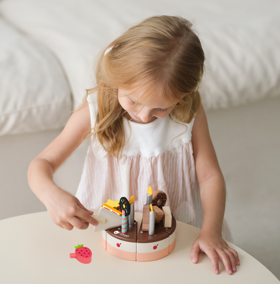Classic World Birthday Chocolate Cake Playset 生日巧克力蛋糕玩具套裝