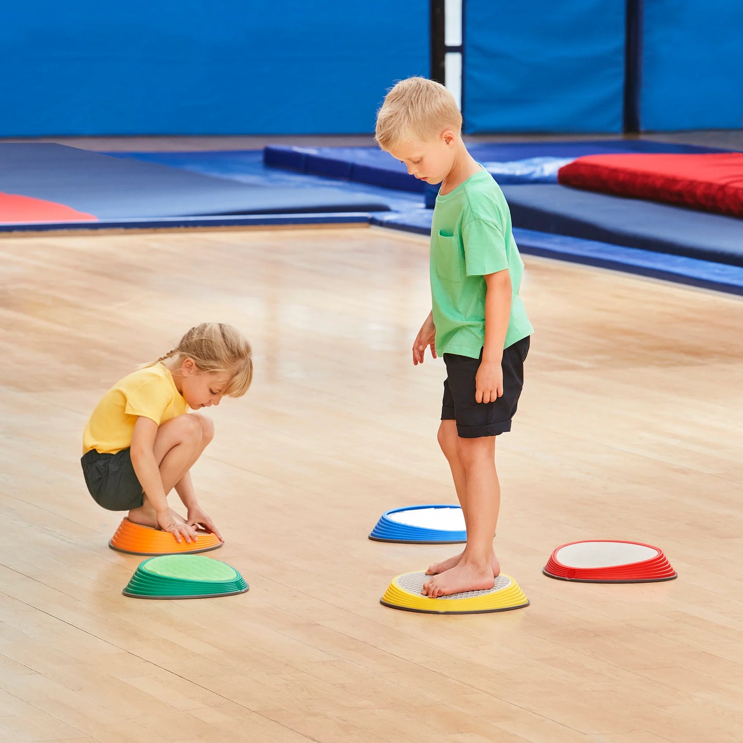 Gonge Tactile River Stones 觸覺平衡過河石