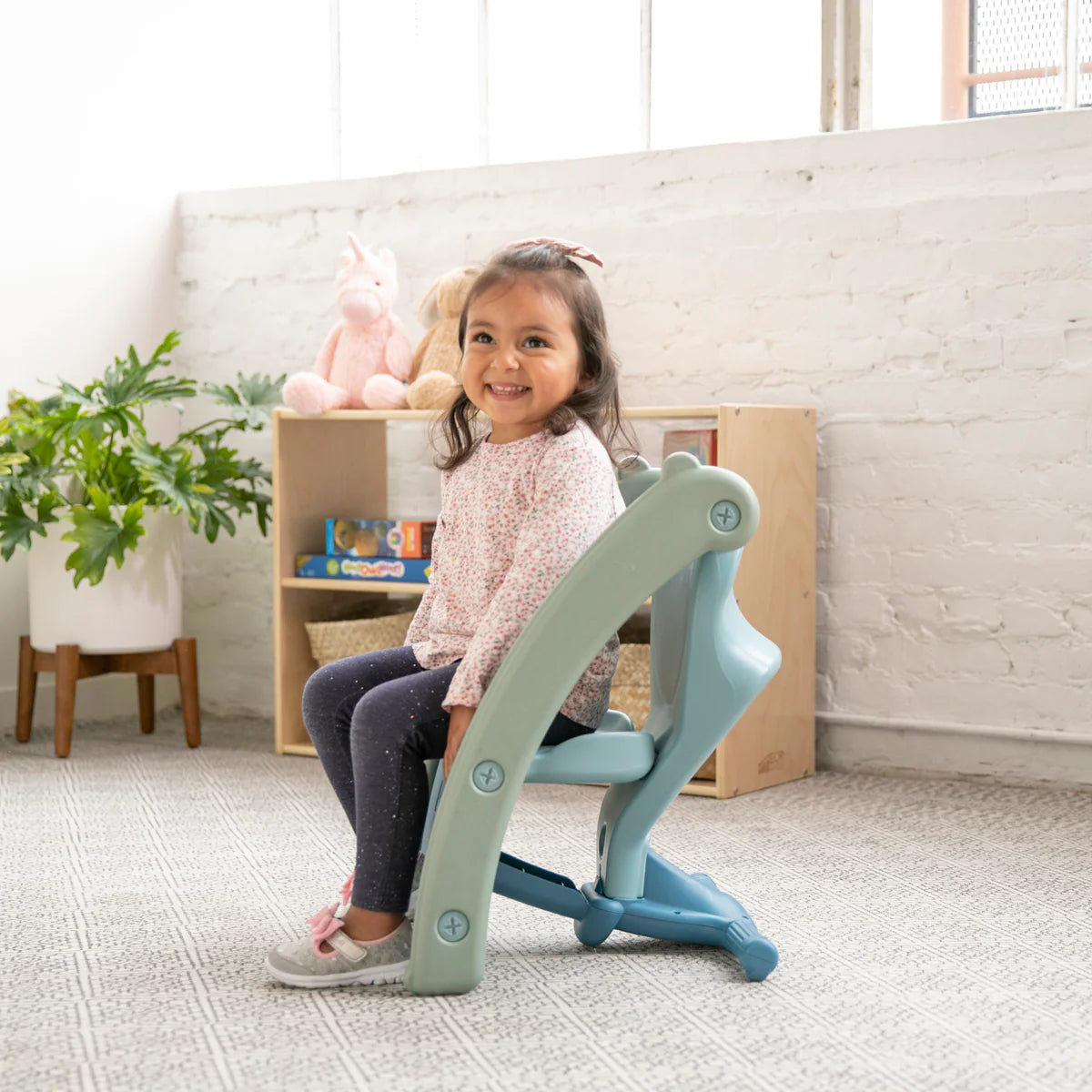 ECR4Kids Sit-N-Rock, Two-in-One Chair and Rocker for Kids and Toddlers, Indoor/Outdoor Sit-N-Rock，二合一兒童椅和搖椅，室內/室外適用